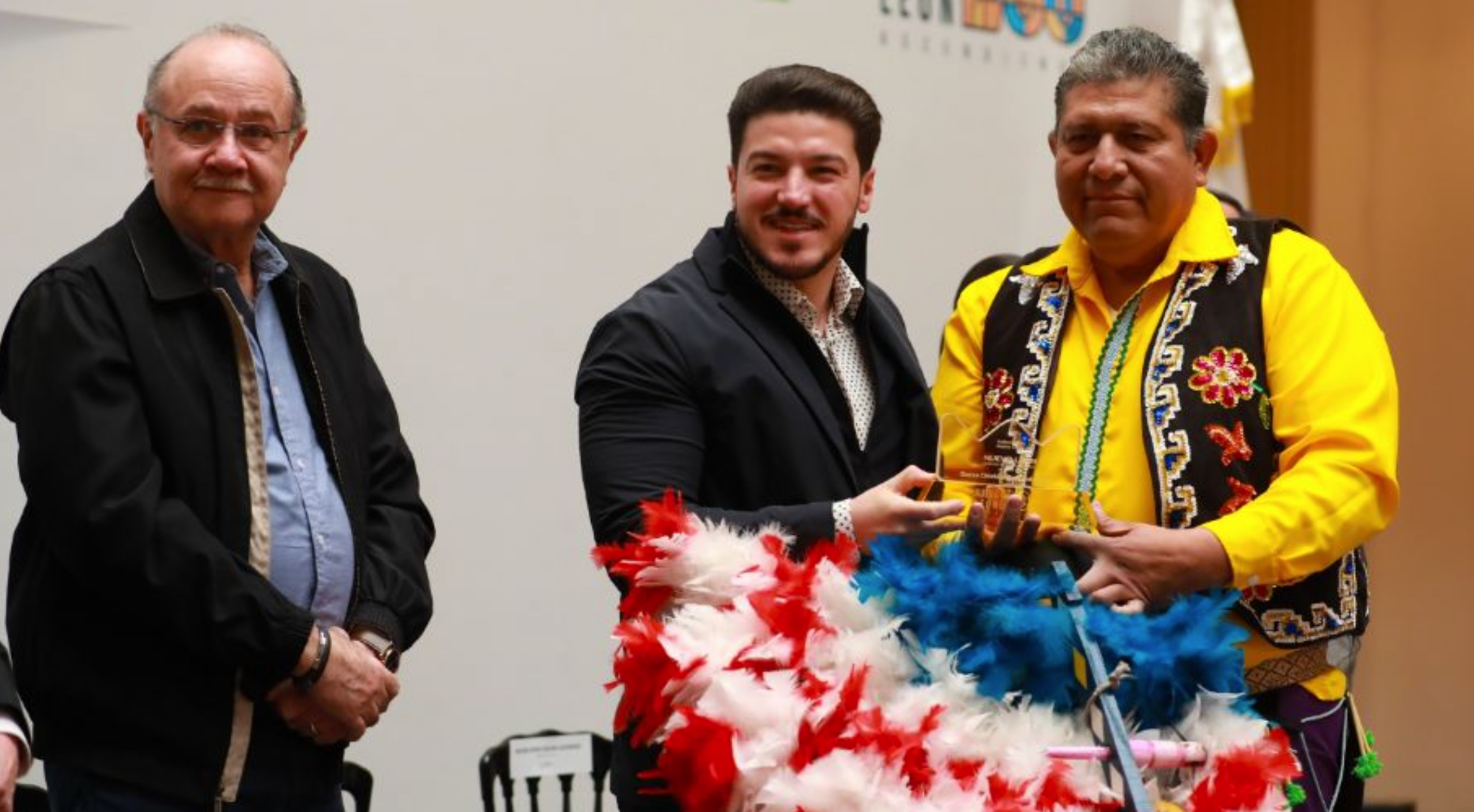 Da a conocer Samuel García del himno y bandera por 200 años del Estado de Nuevo León